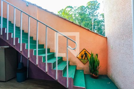 Vista Quarto 1 de casa à venda com 3 quartos, 153m² em Jardim Maria Duarte, São Paulo