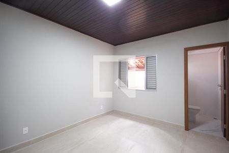 Casa para alugar com 105m², 2 quartos e 2 vagasSuíte 2