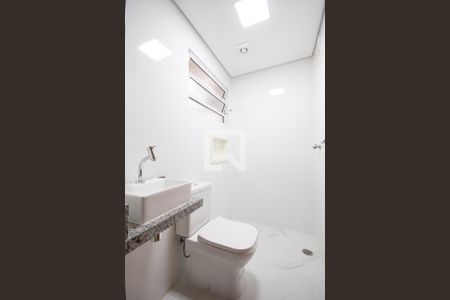 Casa para alugar com 105m², 2 quartos e 2 vagasBanheiro da Suíte 2