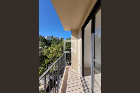 Apartamento para alugar com 62m², 2 quartos e 1 vaga Apartamento para alugar com 62m², 2 quartos e 1 vagaVaranda