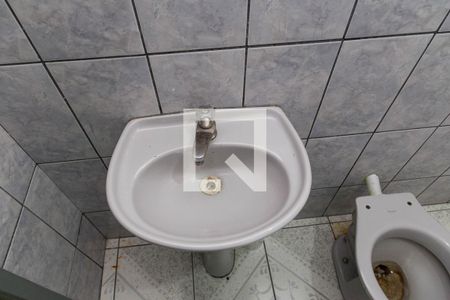 Banheiro de casa para alugar com 1 quarto, 20m² em Casa Grande, Diadema