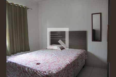 Sala de casa à venda com 2 quartos, 230m² em Jardim Santo Antônio, São Paulo