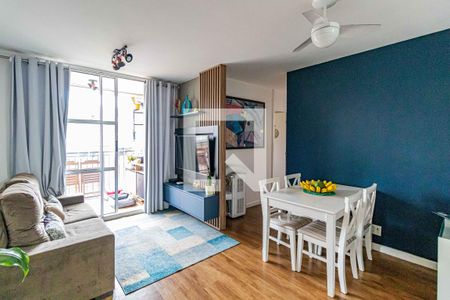 Sala de apartamento para alugar com 3 quartos, 69m² em Rio Pequeno, São Paulo