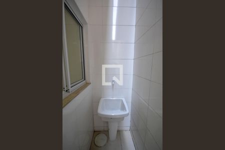 Área de Serviço de casa para alugar com 2 quartos, 68m² em Heliópolis, Belford Roxo