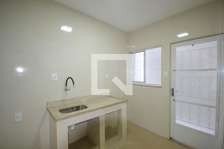 Cozinha de casa para alugar com 2 quartos, 68m² em Heliópolis, Belford Roxo