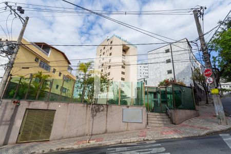 Apartamento para alugar com 90m², 3 quartos e 3 vagasFachada