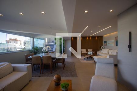 Sala de apartamento à venda com 4 quartos, 381m² em Barra da Tijuca, Rio de Janeiro