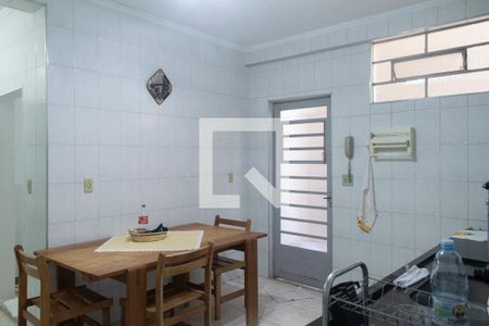 Casa à venda com 128m², 3 quartos e 2 vagasCozinha