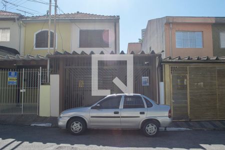 Casa à venda com 128m², 3 quartos e 2 vagasFachada