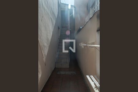 Casa à venda com 128m², 3 quartos e 2 vagasLateral