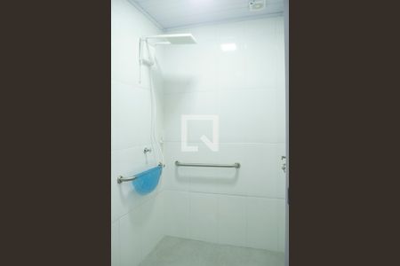 Casa à venda com 128m², 3 quartos e 2 vagasBanheiro de serviço