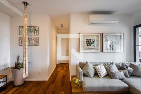 Sala de apartamento à venda com 2 quartos, 73m² em Cerqueira César, São Paulo