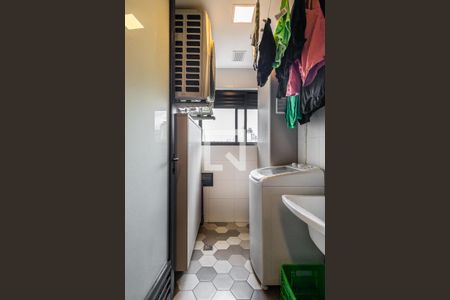 Apartamento à venda com 73m², 2 quartos e 1 vagaÁrea de Serviço