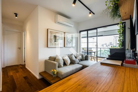 Sala de apartamento à venda com 2 quartos, 73m² em Cerqueira César, São Paulo