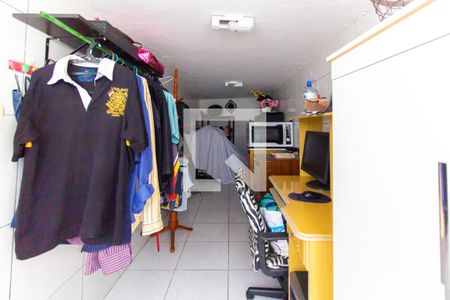 Casa à venda com 212m², 2 quartos e 1 vagaDepósito