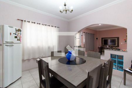 Casa à venda com 212m², 2 quartos e 1 vagaSala de Jantar