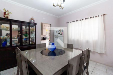 Casa à venda com 212m², 2 quartos e 1 vagaSala de Jantar