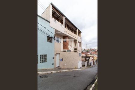 Casa à venda com 212m², 2 quartos e 1 vagaFachada