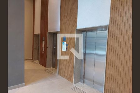 Studio à venda com 27m², 1 quarto e sem vaga Studio à venda com 27m², 1 quarto e sem vagaElevadores