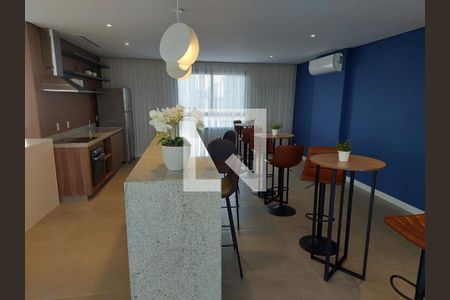 Studio à venda com 27m², 1 quarto e sem vaga Studio à venda com 27m², 1 quarto e sem vagaÁrea comum - Salão de festas