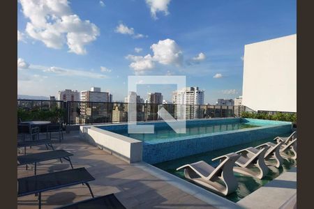 Studio à venda com 27m², 1 quarto e sem vaga Studio à venda com 27m², 1 quarto e sem vagaÁrea comum - Piscina