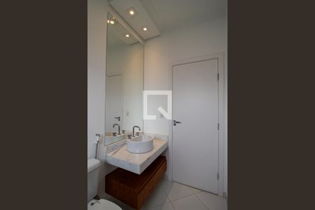 Casa de condomínio para alugar com 310m², 3 quartos e 2 vagasBanheiro da Suíte 3