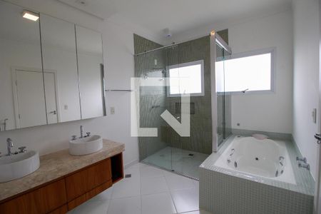 Casa de condomínio para alugar com 310m², 3 quartos e 2 vagasBanheiro da Suíte 1