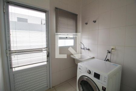 Casa de condomínio para alugar com 310m², 3 quartos e 2 vagasÁrea de Serviço