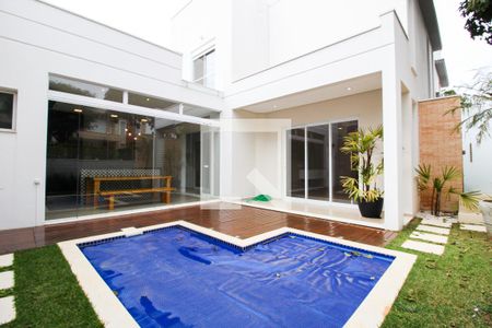 Casa de condomínio para alugar com 310m², 3 quartos e 2 vagasQuintal/Piscina