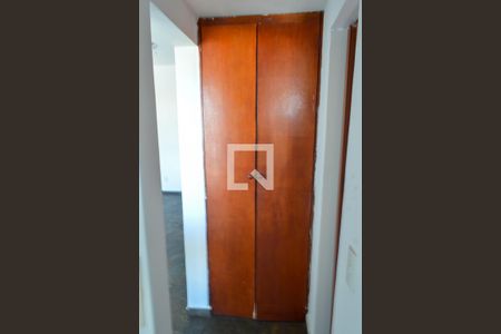 Apartamento à venda com 48m², 1 quarto e 1 vaga Apartamento à venda com 48m², 1 quarto e 1 vagaArmario