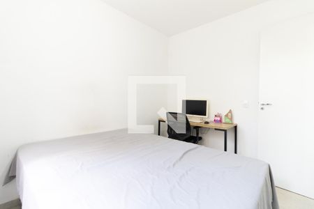 Quarto 1 de apartamento para alugar com 2 quartos, 41m² em Jardim São Savério, São Paulo