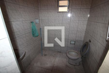 Casa à venda com 240m², 5 quartos e 4 vagasBanheiro
