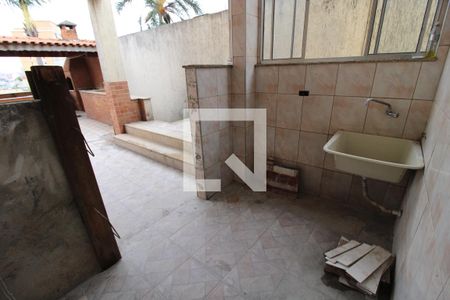 Casa à venda com 240m², 5 quartos e 4 vagasArea de serviço 2