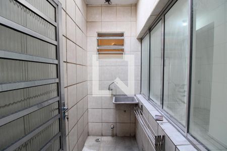 Casa à venda com 240m², 5 quartos e 4 vagasArea de Serviço