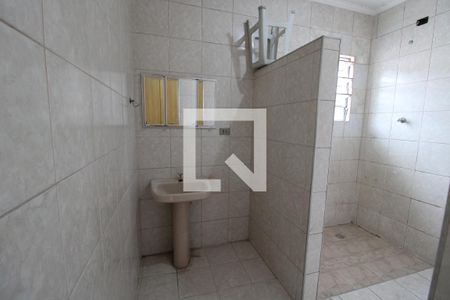 Casa à venda com 240m², 5 quartos e 4 vagasSuite 1 - Banheiro