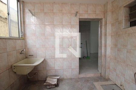 Casa à venda com 240m², 5 quartos e 4 vagasArea de serviço 2