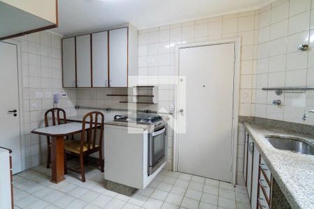 Apartamento à venda com 96m², 3 quartos e 2 vagasCozinha