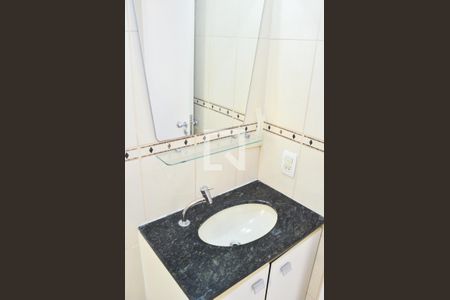 Apartamento à venda com 59m², 2 quartos e 2 vagas Apartamento à venda com 59m², 2 quartos e 2 vagasBanheiro