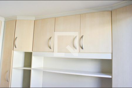 Apartamento à venda com 59m², 2 quartos e 2 vagas Apartamento à venda com 59m², 2 quartos e 2 vagasQuarto 2 - Armários