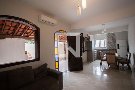 Sala casa 1 de casa à venda com 4 quartos, 185m² em Jaqueline, Belo Horizonte