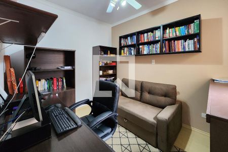 Casa à venda com 232m², 3 quartos e 3 vagasQuarto 2