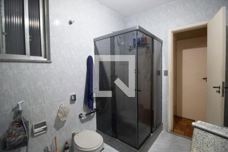 Apartamento à venda com 219m², 2 quartos e 1 vaga Apartamento à venda com 219m², 2 quartos e 1 vagaBanheiro da suíte