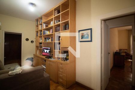 Apartamento à venda com 219m², 2 quartos e 1 vaga Apartamento à venda com 219m², 2 quartos e 1 vagaPassagem para os cômodos