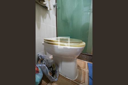 Apartamento à venda com 219m², 2 quartos e 1 vaga Apartamento à venda com 219m², 2 quartos e 1 vagaBanheiro da área de serviço