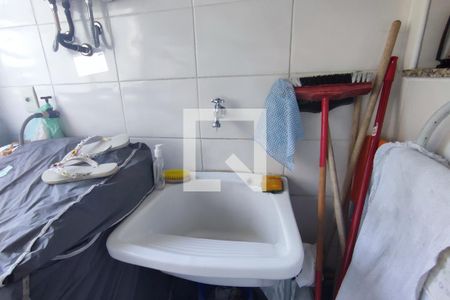 Apartamento à venda com 65m², 3 quartos e 1 vagaÁrea de Serviço