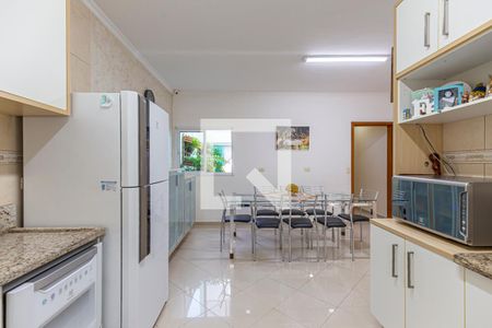 Casa à venda com 243m², 3 quartos e 5 vagas Casa à venda com 243m², 3 quartos e 5 vagasCozinha