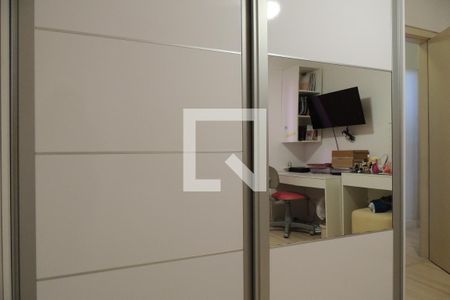 Apartamento à venda com 57m², 2 quartos e 1 vagaQuarto 2