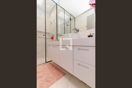 Casa à venda com 399m², 3 quartos e 4 vagas Casa à venda com 399m², 3 quartos e 4 vagasSuíte 2 - Banheiro