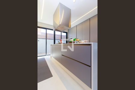 Casa à venda com 399m², 3 quartos e 4 vagas Casa à venda com 399m², 3 quartos e 4 vagasCozinha