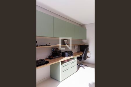 Casa à venda com 399m², 3 quartos e 4 vagas Casa à venda com 399m², 3 quartos e 4 vagasEscritório